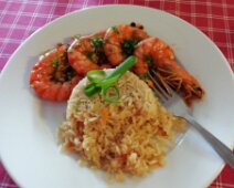 IMG_20180806_120938 06/08/2018 - Cela s'annonce bien, le cuistot philippin semble appliqué. Yep things are looking good - we already like the cook and our mess-man!